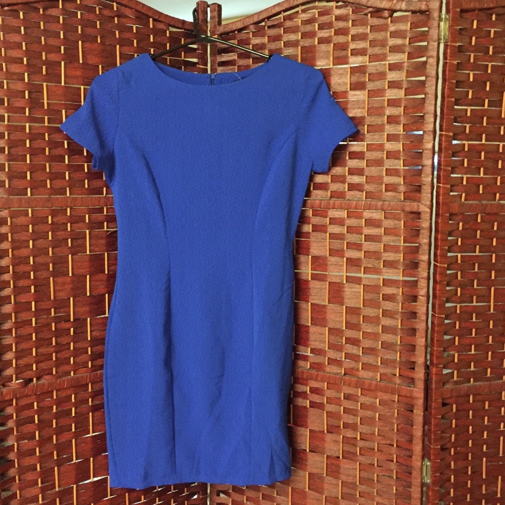 Mini-new dress